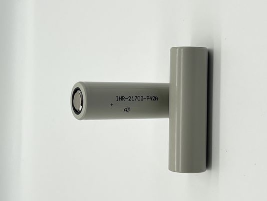 kopen Lithiumcilinderbatterij INR-21700-P45B 4500mAh 45A Lithium-ion oplaadbare batterij Beat P42A Li-ion batterijcellen online manufacture