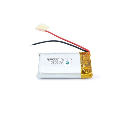 Hoge ontladingssnelheid batterij 3.7V 300mah 602030 Li-ion batterijpakket oplaadbare LiPo batterijcellen met een hoge capaciteit